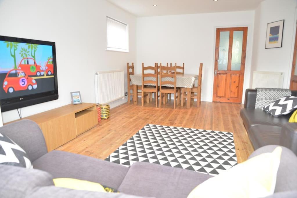 Atlantic Retreat - 5 Minute Stroll From The Beach Bude Exterior photo